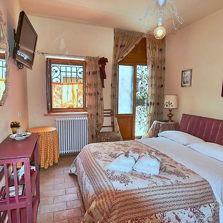 B&B Del Castello Σαν Μπενεντέτο ντελ Τρόντο Εξωτερικό φωτογραφία