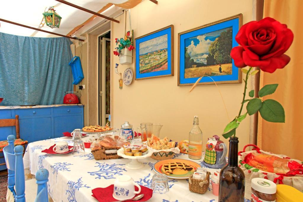 B&B Del Castello Σαν Μπενεντέτο ντελ Τρόντο Εξωτερικό φωτογραφία