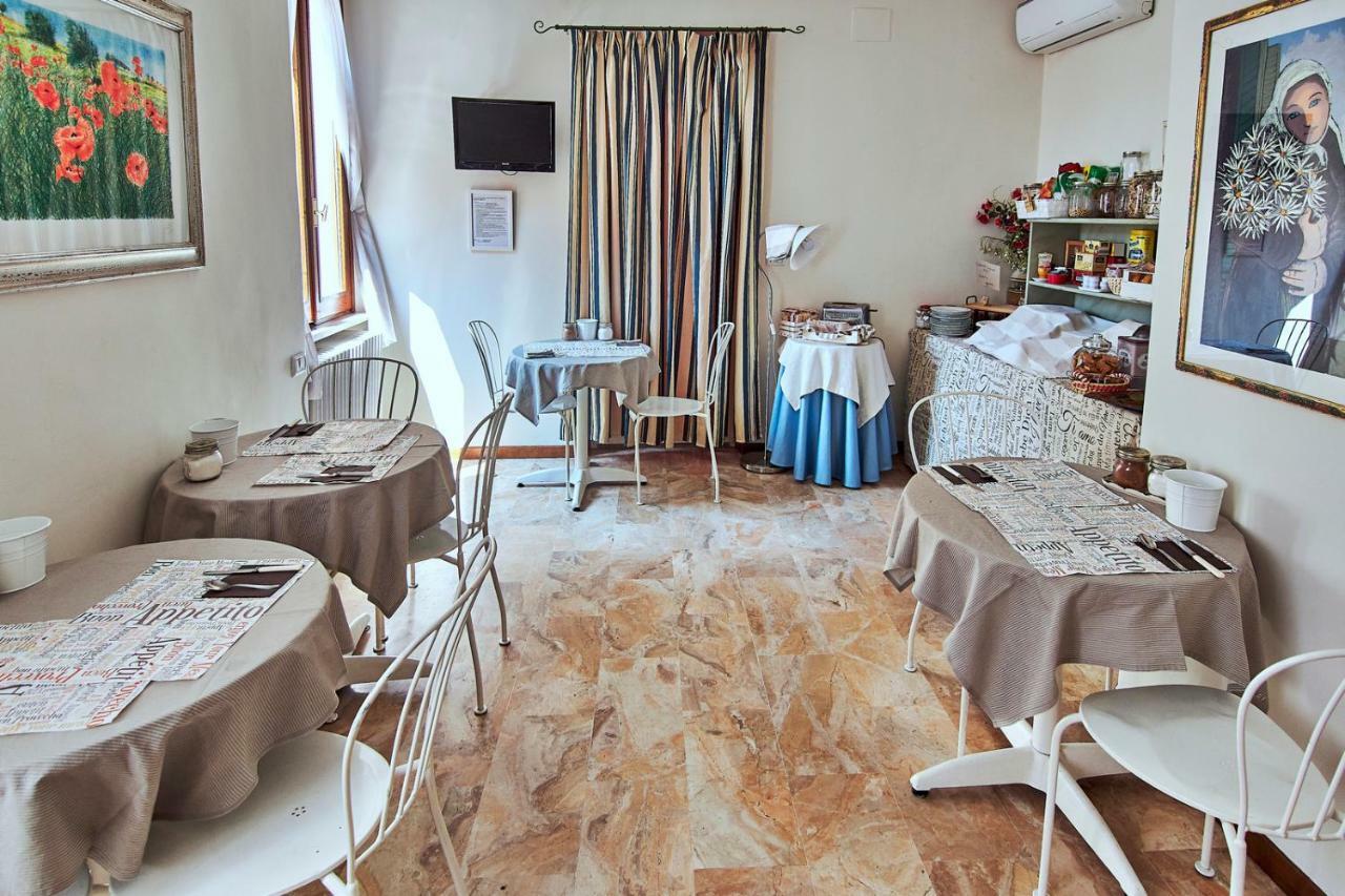 B&B Del Castello Σαν Μπενεντέτο ντελ Τρόντο Εξωτερικό φωτογραφία