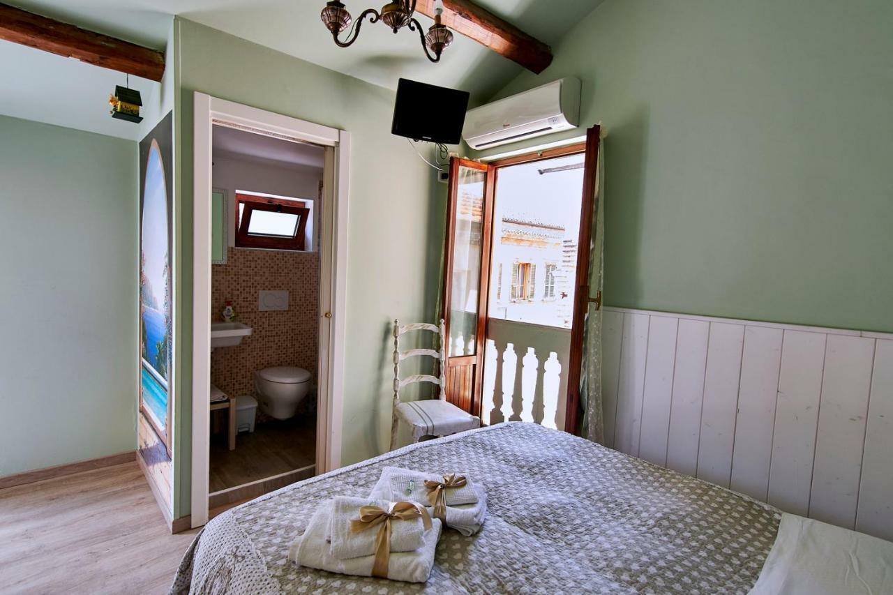 B&B Del Castello Σαν Μπενεντέτο ντελ Τρόντο Εξωτερικό φωτογραφία