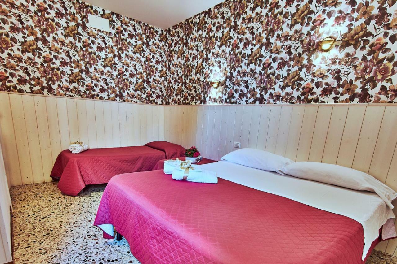 B&B Del Castello Σαν Μπενεντέτο ντελ Τρόντο Εξωτερικό φωτογραφία