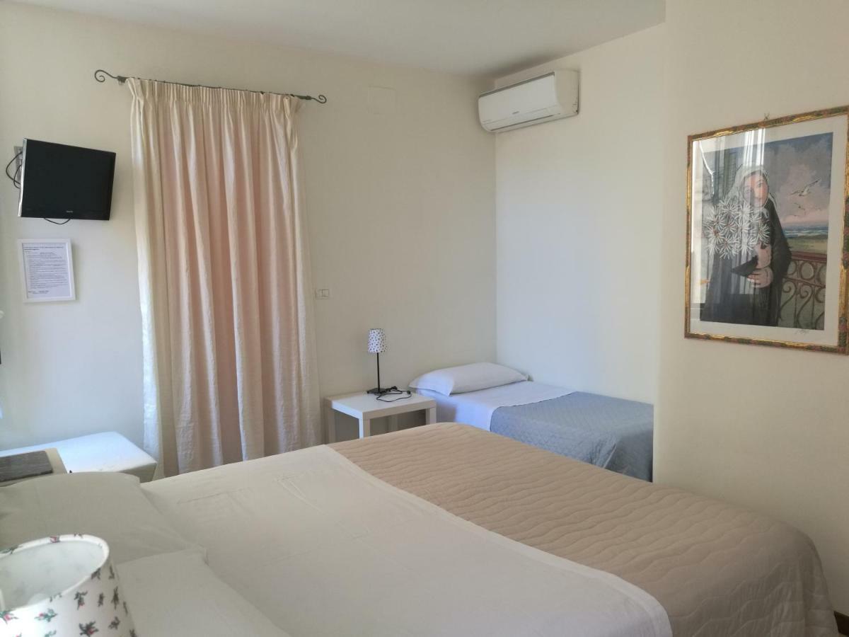 B&B Del Castello Σαν Μπενεντέτο ντελ Τρόντο Εξωτερικό φωτογραφία